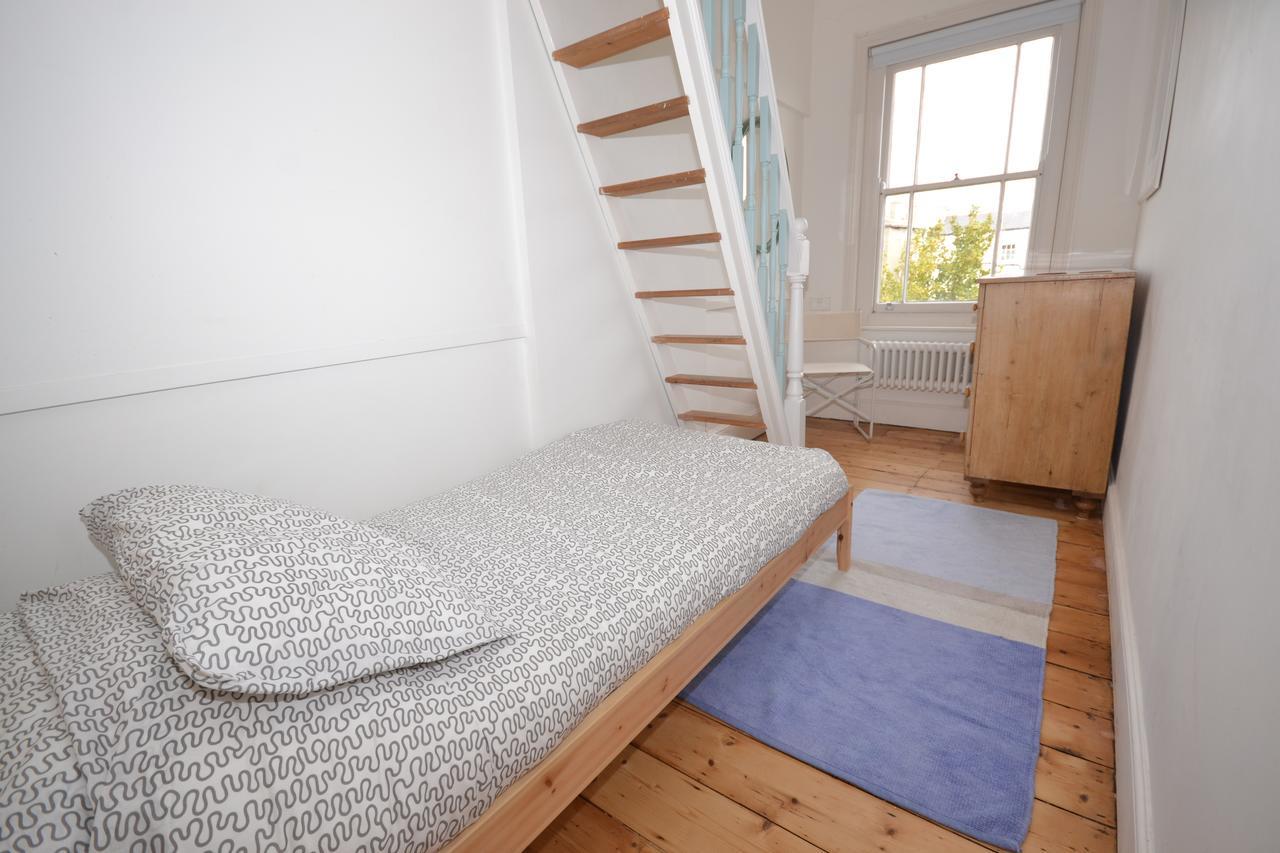 20 Bellevue Road Villa Райд Екстериор снимка